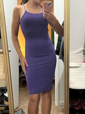 Sleek Purple Midi Bodycon Dress with Spaghetti Straps